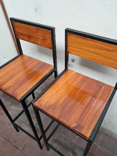 Banqueta Alta Respaldo estilo industrial